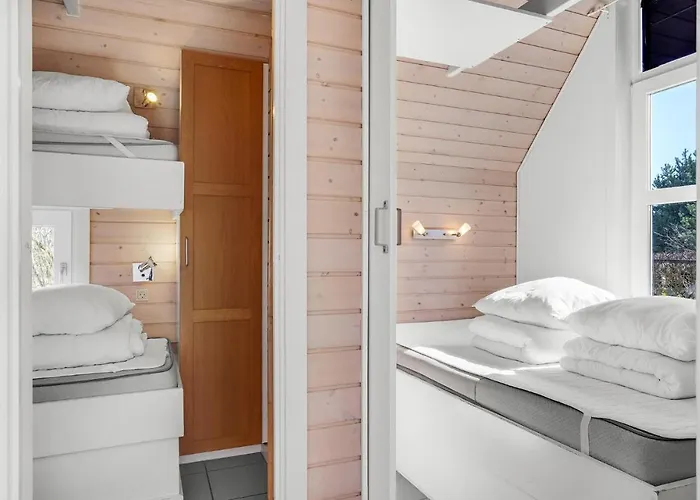 2 Bedroom Stunning In Dom wakacyjny Hadsund